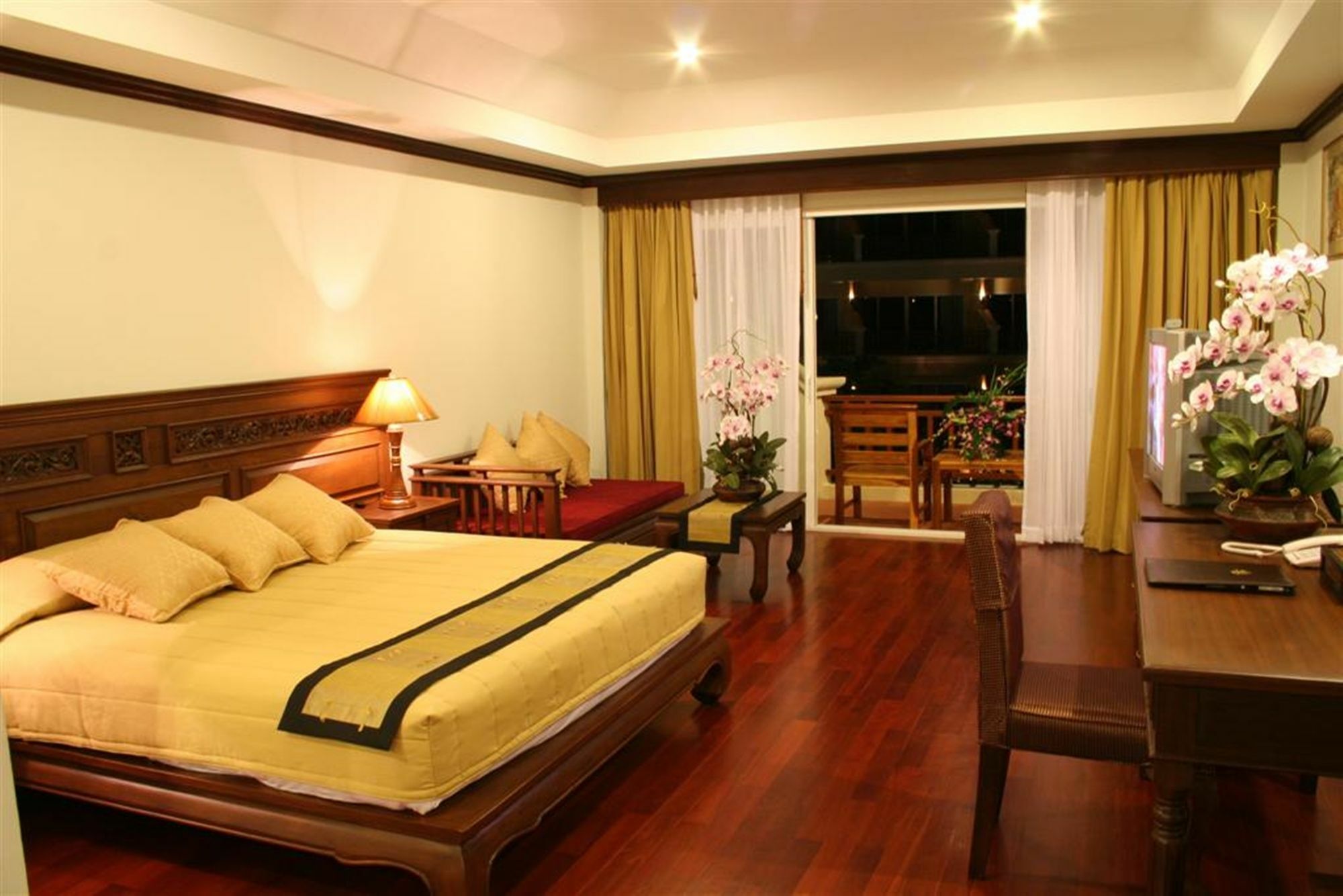 Avalon Beach Resort Pattaja Kültér fotó